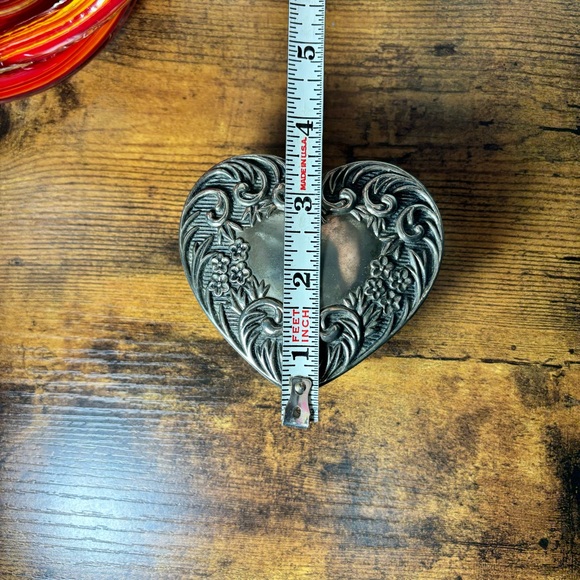 Vintage Glass Heart Shaped Trinket Dish with Metal Lid Love Gift - Picture 12 of 15